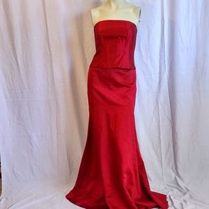 Michaelangelo Maroon Size 6 Maxi Gown. Wedding, Prom, Evening $45